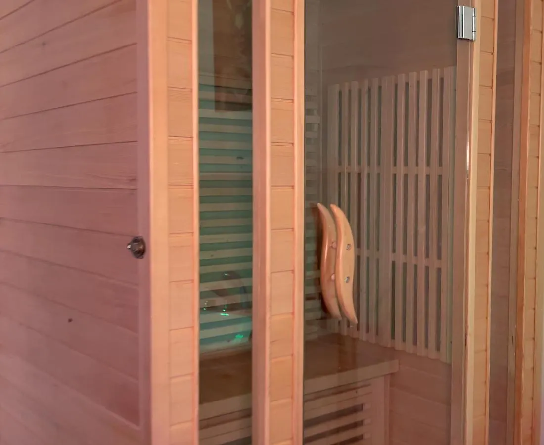 Notte Rosa Suites & Relax 포르노보 디 타로 0*,