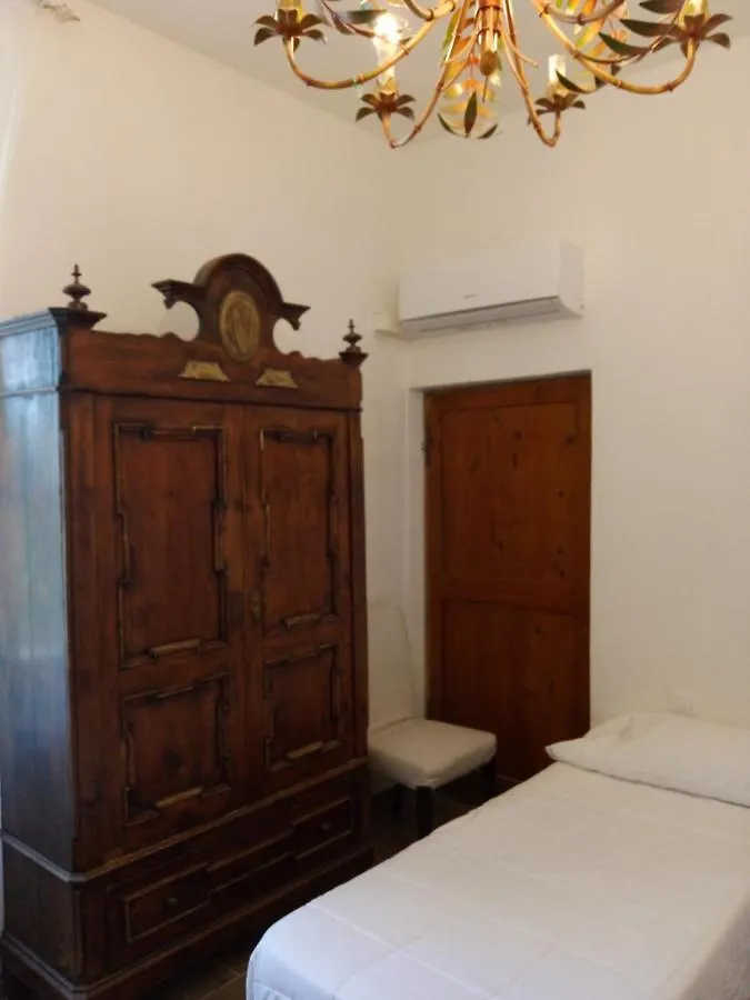 Notte Rosa Suites & Relax Fornovo di Taro 0*,